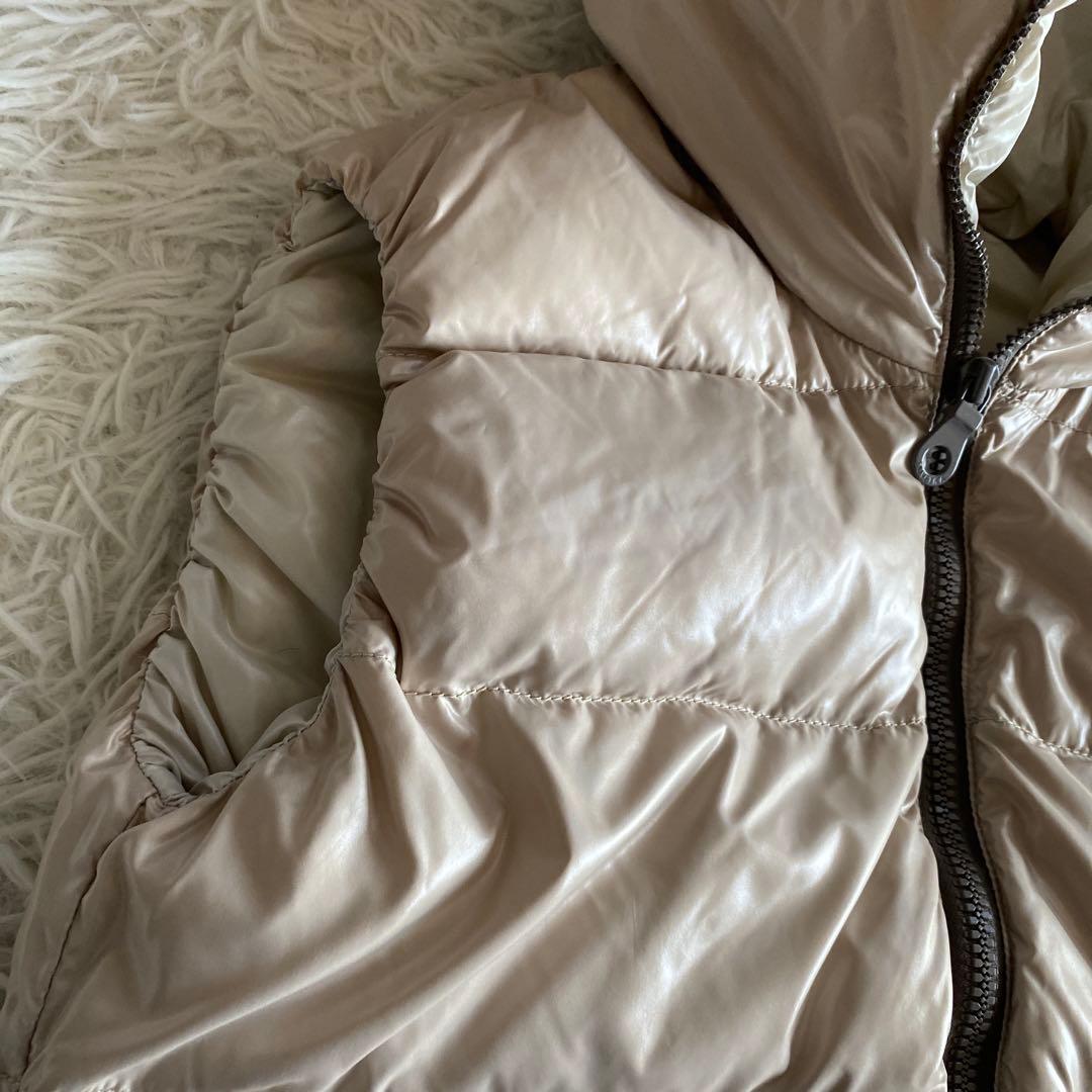 森本珠恵DUVETICA デュベティカ フェべ ダウンベスト