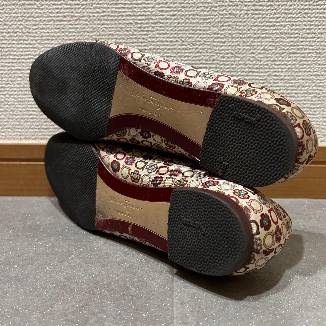 6 1/2】 Ferragamo フラットシューズ 23.5 ヴァラ baby - メルカリ