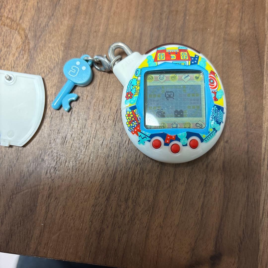 いぇー！ふぁみりーイロイロ！ たまごっちプラス ふぁみたまおうち 鍵