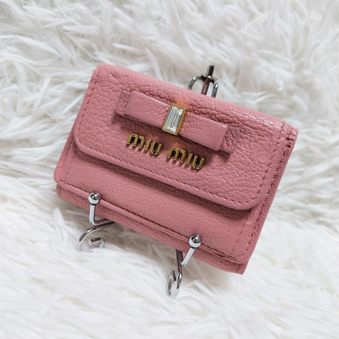 ミュウミュウ◇クリスタルりぼんコンパクト三つ折り財布 マドラス