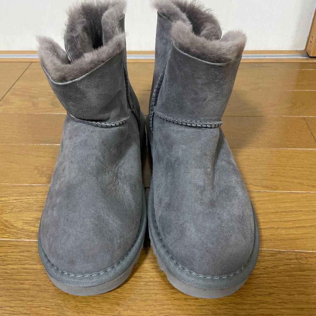 UGG グレー ムートンブーツ 23 - メルカリ