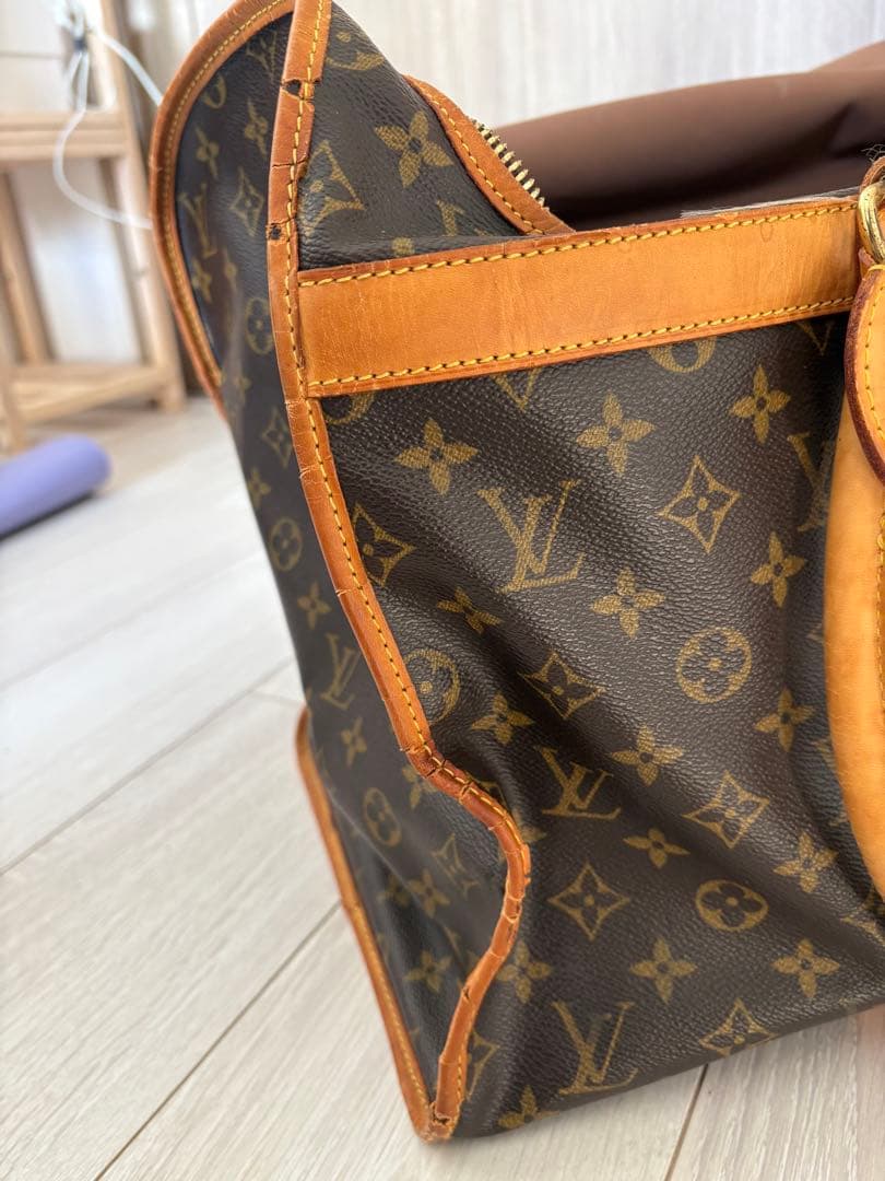 LOUIS VUITTON（ルイ・ヴィトン） モノグラム サックシャン40 ドッグ