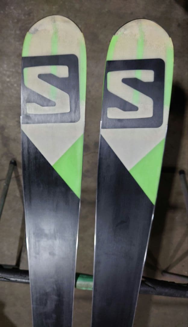 SALOMON Q105 181cm, Marker GRIFFON パウダー