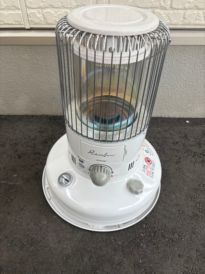 トヨトミ 対流形石油ストーブ レインボー RB-250 (W) 2019年製 トヨトミ 対流型 石油ストーブ RB-250-W レインボー 2019年製 - メルカリ