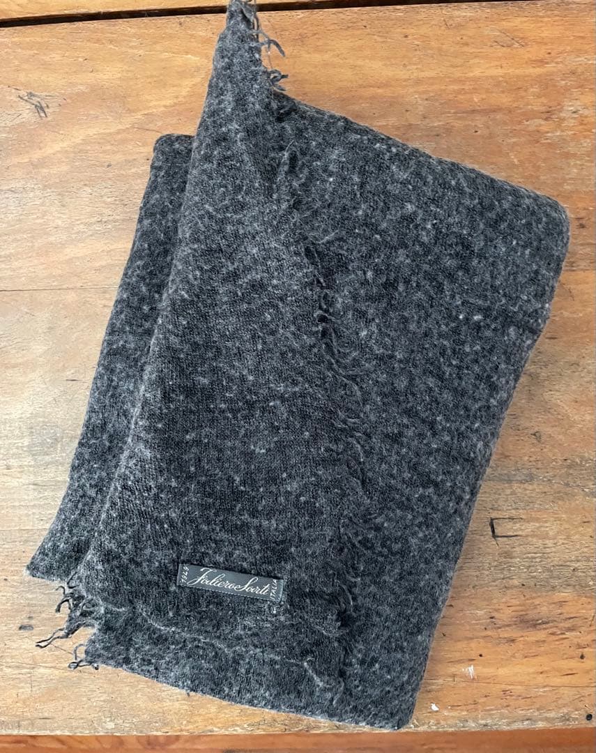 ファリエロサルティのストール　ダークグレー Faliero Sarti（ファリエロサルティ） ストール チャコールグレー