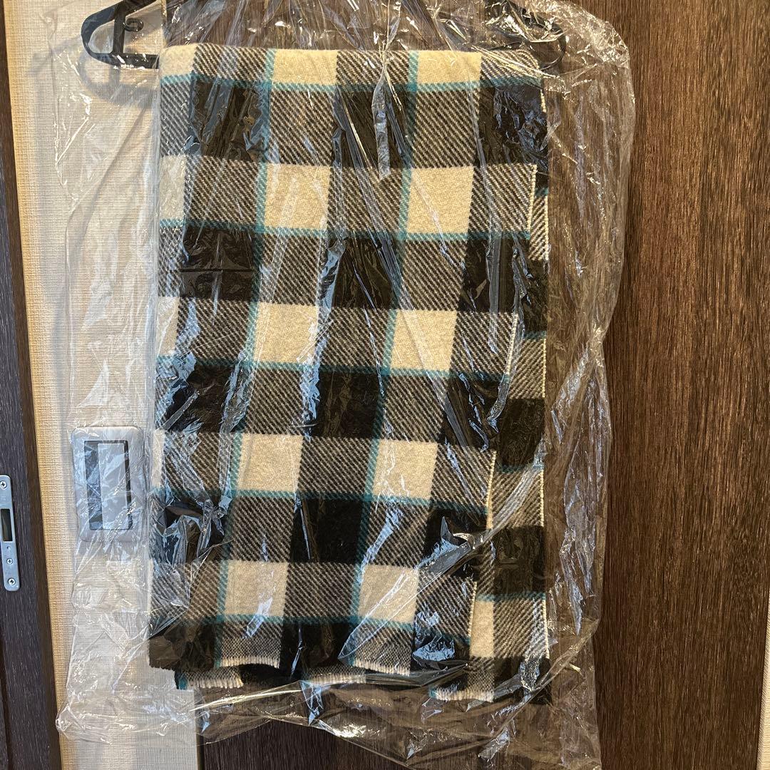 美品】アクネ チェック柄マフラー 100%ウール スキズ リノ - メルカリ