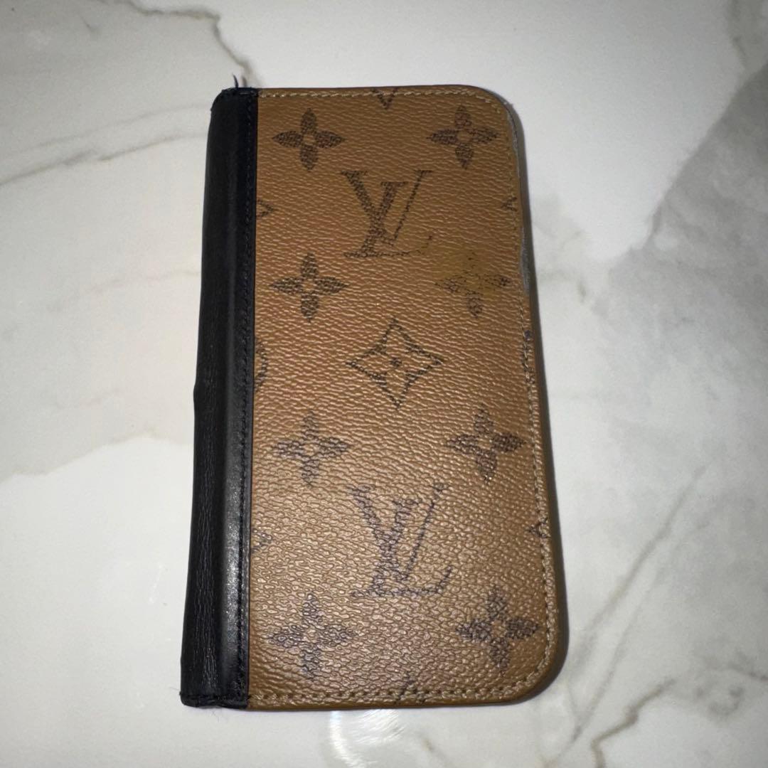 ルイ・ヴィトン iPhone15pro フォリオ 国内発送】Louis Vuitton IPHONE 15 PRO・フォリオ ケース (Louis