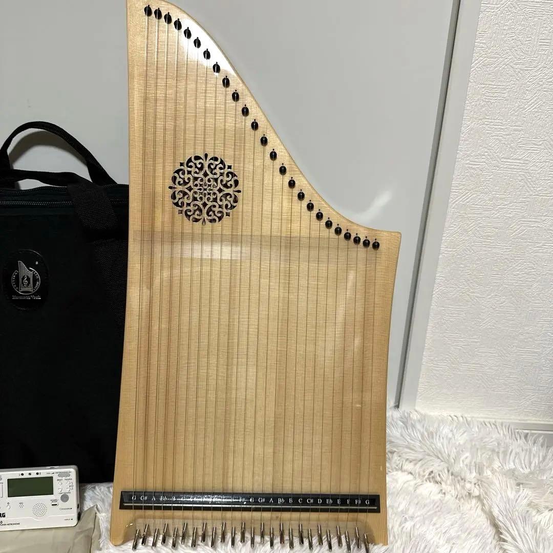 美品ヘルマンハープ ローレライシリーズ ゴールド Mタイプ 25弦 2013年