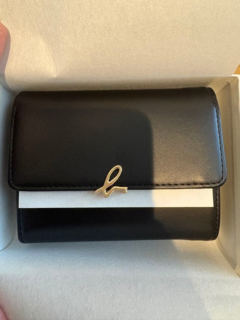 アニエスベー ミニウォレット IW03C－01 - メルカリ