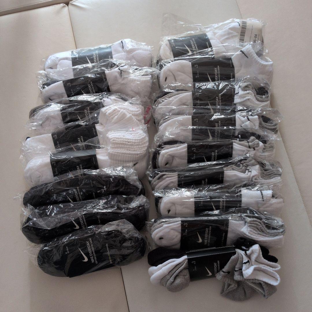 り*ー様 (定価17,000円分)ナイキ くるぶしソックス 複数サイズ まとめ売 セール】【NIKE】NHN NIKE MULTIPLIER 3PK QUARTE/3足セット/靴下