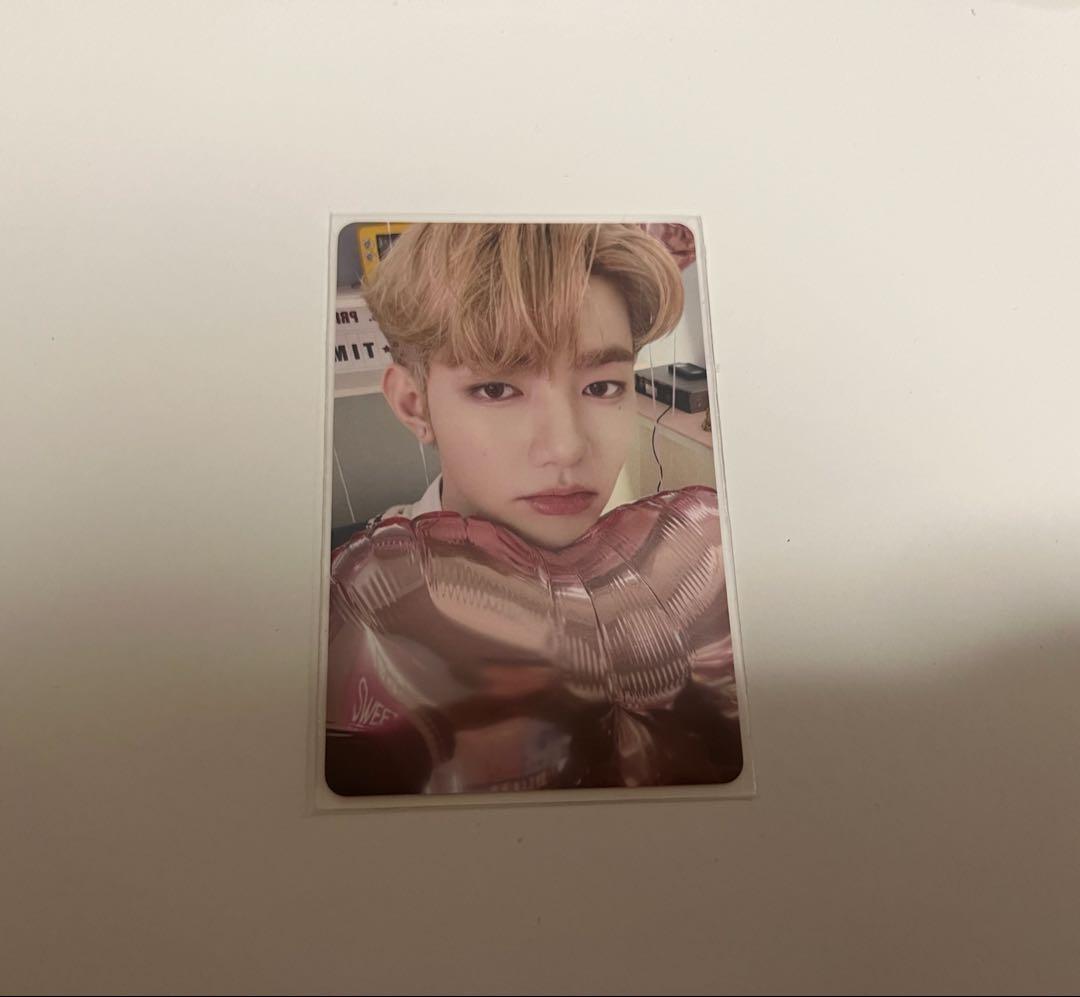 ゼベワン ジャンハオ ZB1ゆらゆらトレカ 会場限定 ジャンハオ - メルカリ