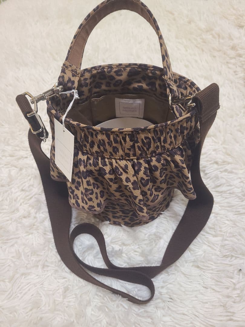 セツコサジテール city ヒョウ柄 - メルカリ