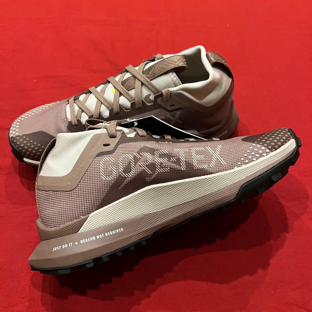 新品　23.5cm　ナイキ　ウィメンズ ペガサス トレイル 4 GORE-TEX
