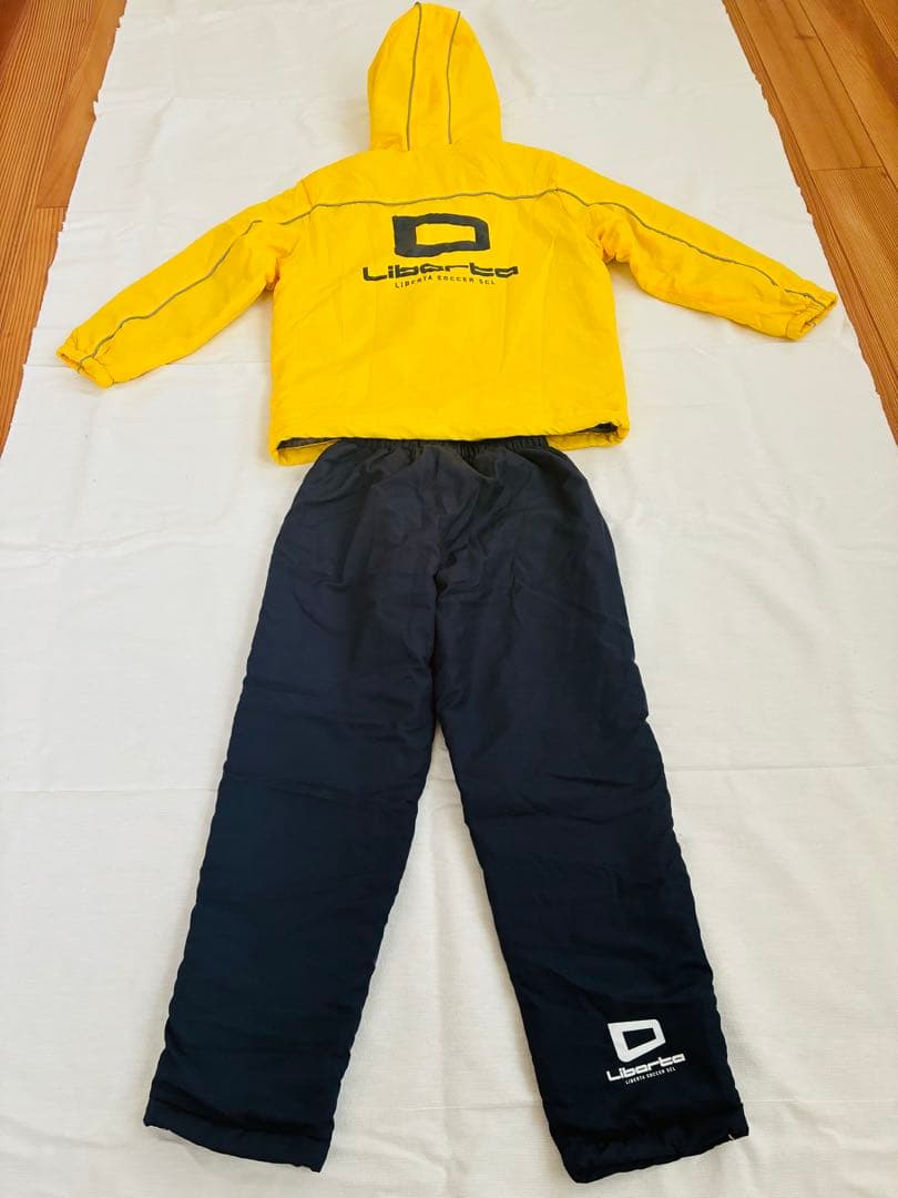 Liberta フード付きピステセット イエロー/ネイビー(145cm) - メルカリ