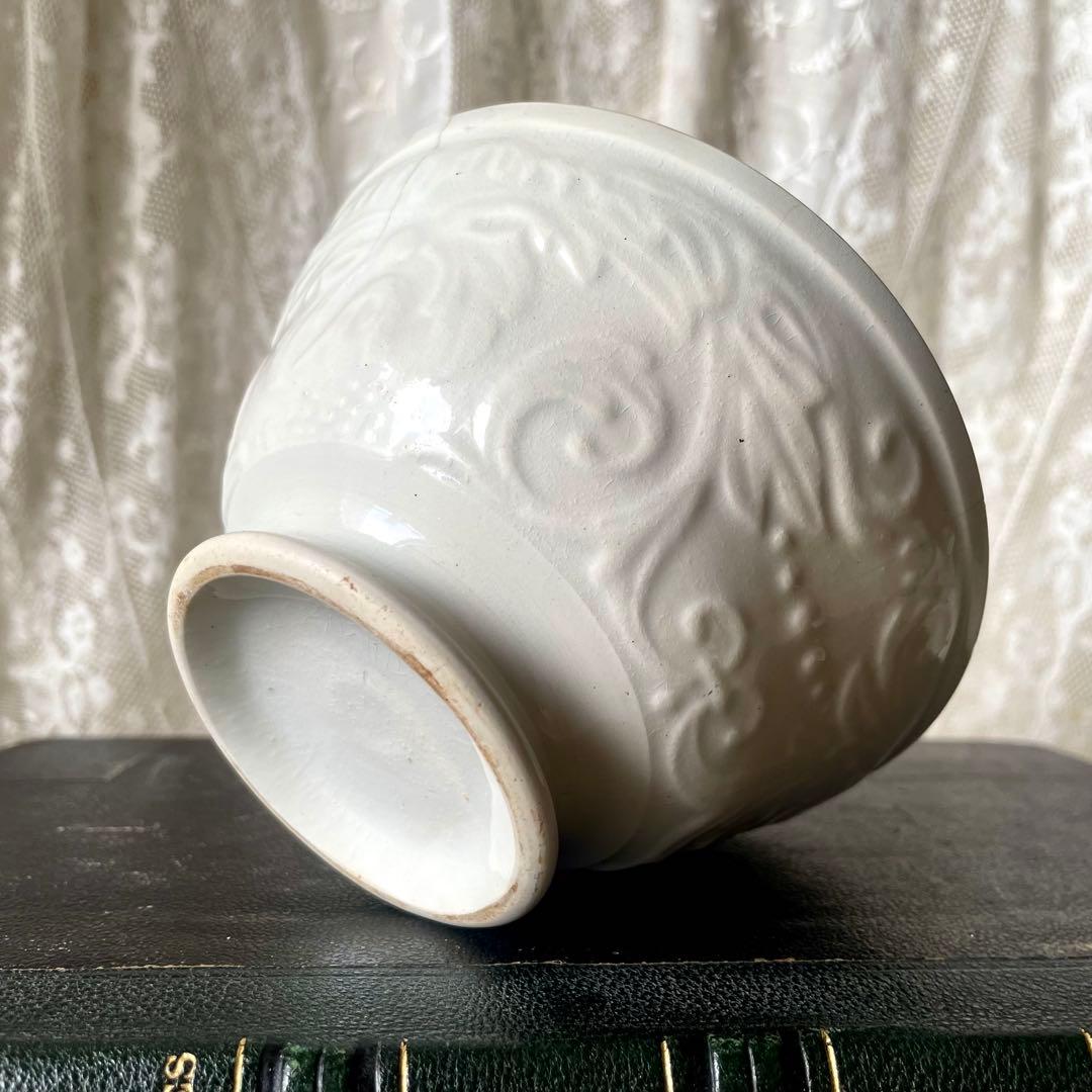 ホワイトレリーフカフェオレボウル フランスアンティーク 白 19世紀