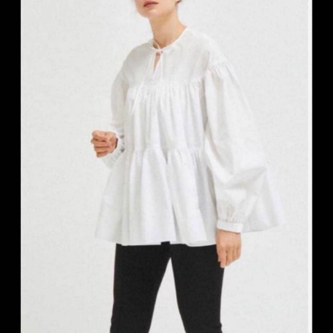 新品同様 yori ヨリ ボリューム ティアードブラウス フリーサイズ 白