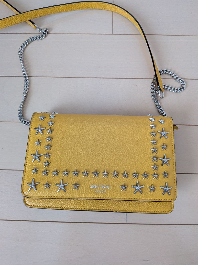 JIMMY CHOO イエロー スタースタッズ ショルダーバッグ JIMMY CHOO（ジミーチュウ） クラッチバッグ レザー イエロー 星