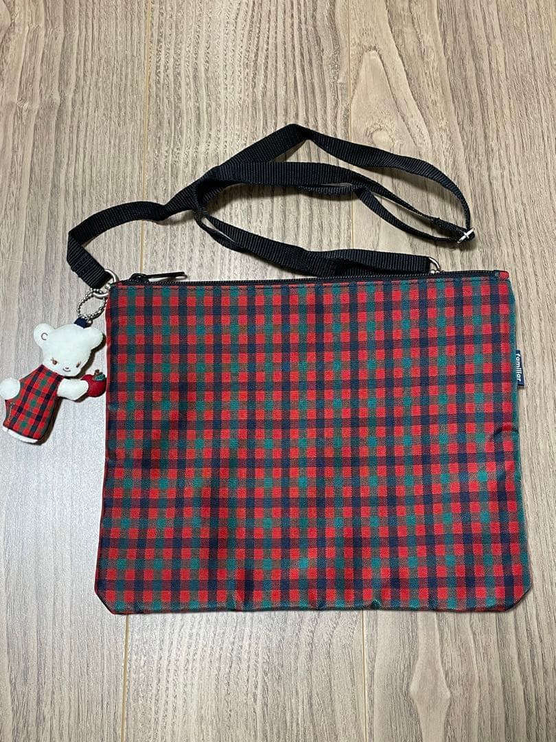 【ファミリア】ファミリアチェック　サコッシュ Amazon.co.jp: ファミリア サコッシュ ショルダーバッグ ファミリア