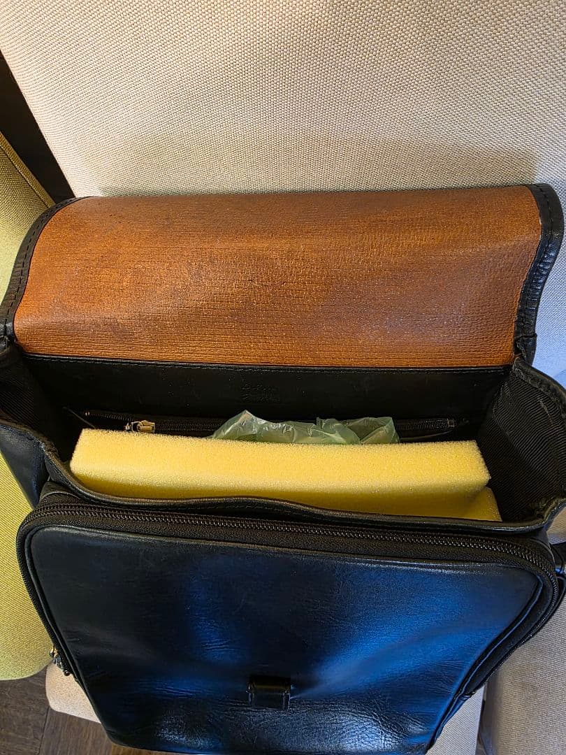 廃盤 大峡製鞄 リューク ブラックレザーバッグ - メルカリ