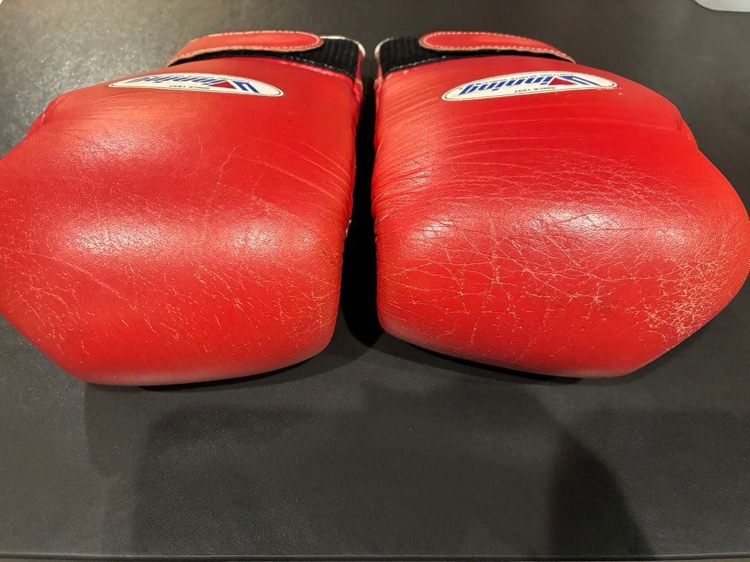 美品】Winning ボクシンググローブ 8oz 赤 - メルカリ