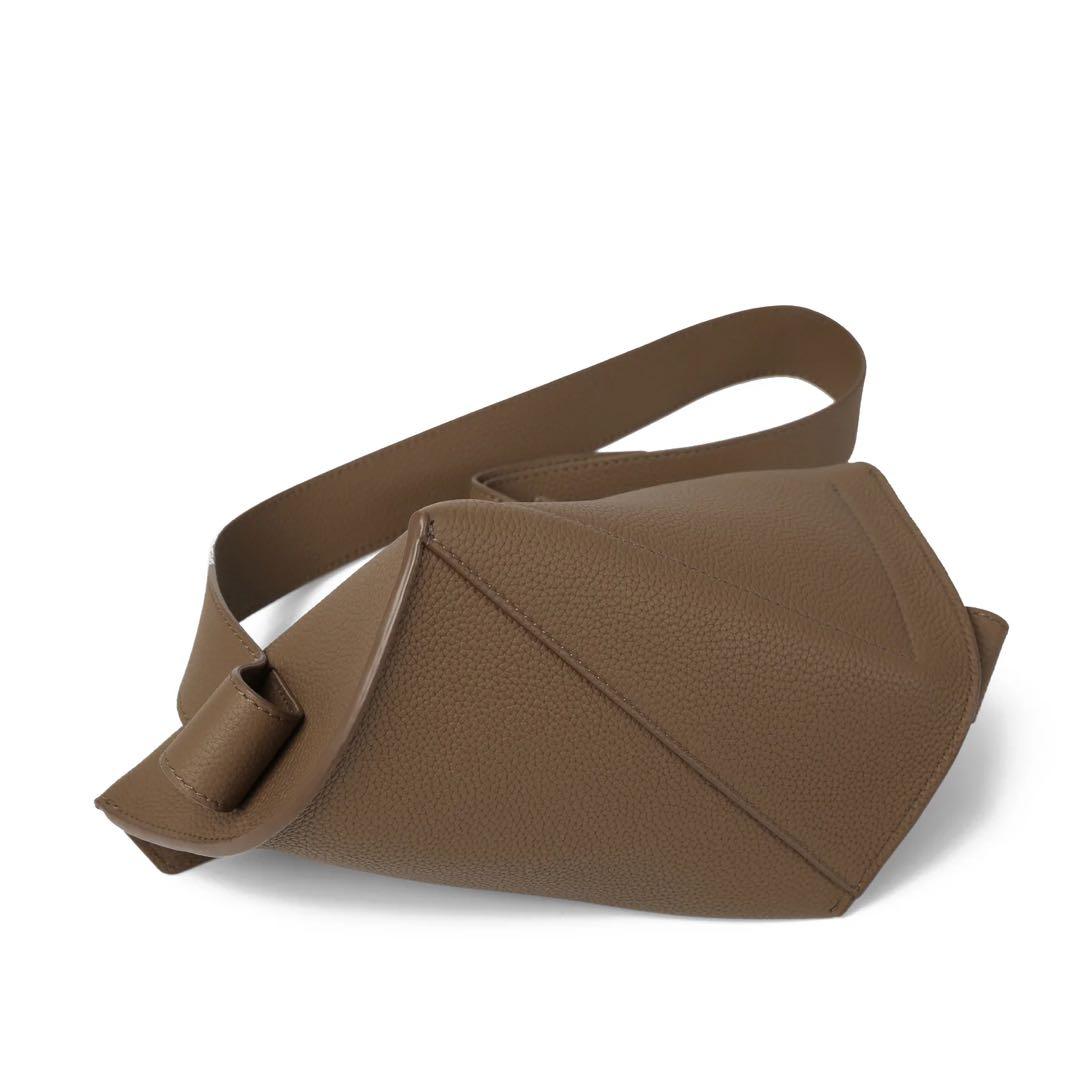 Rabeanco ラビアンコ スモール クロスボディバッグ - メルカリ