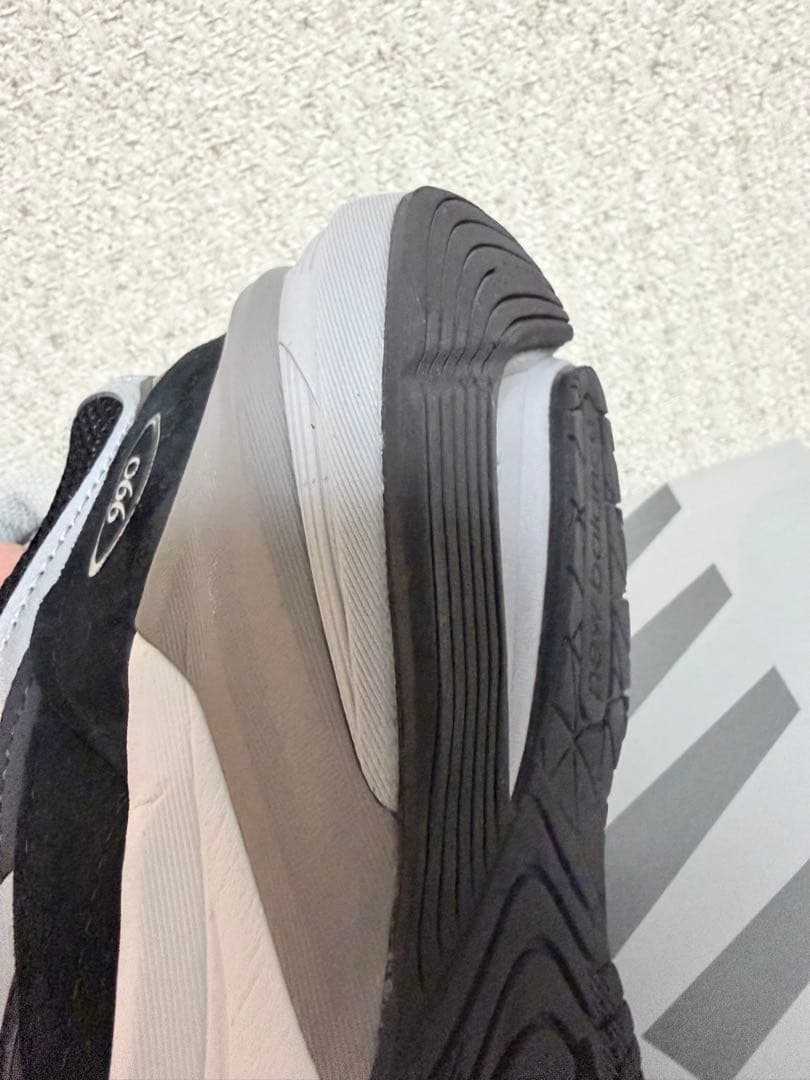 ニューバランス　W990BK6 黒✖️白　24.5cm