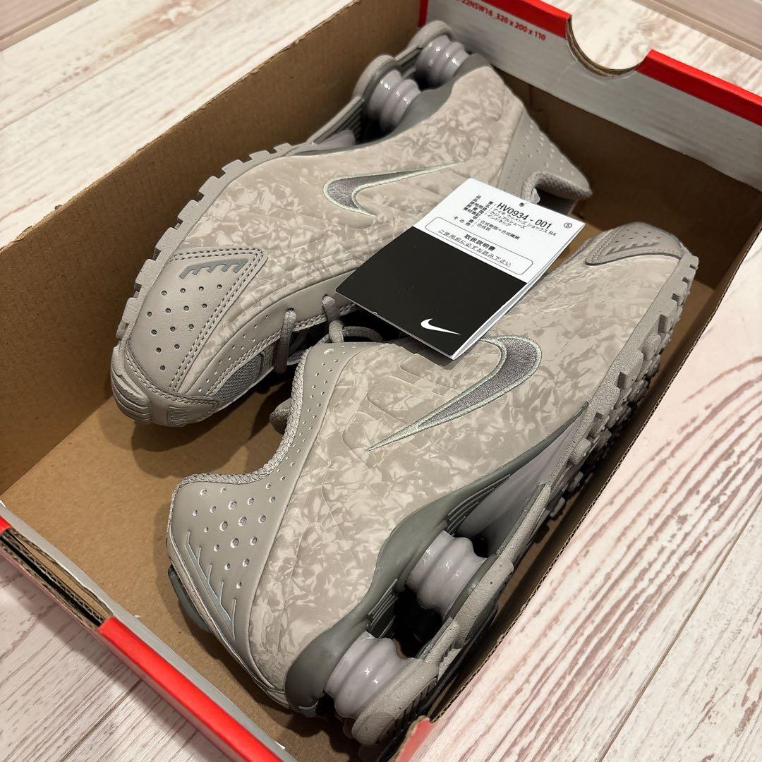 【希少】NIKE SHOX R4 新品 23.5cm
