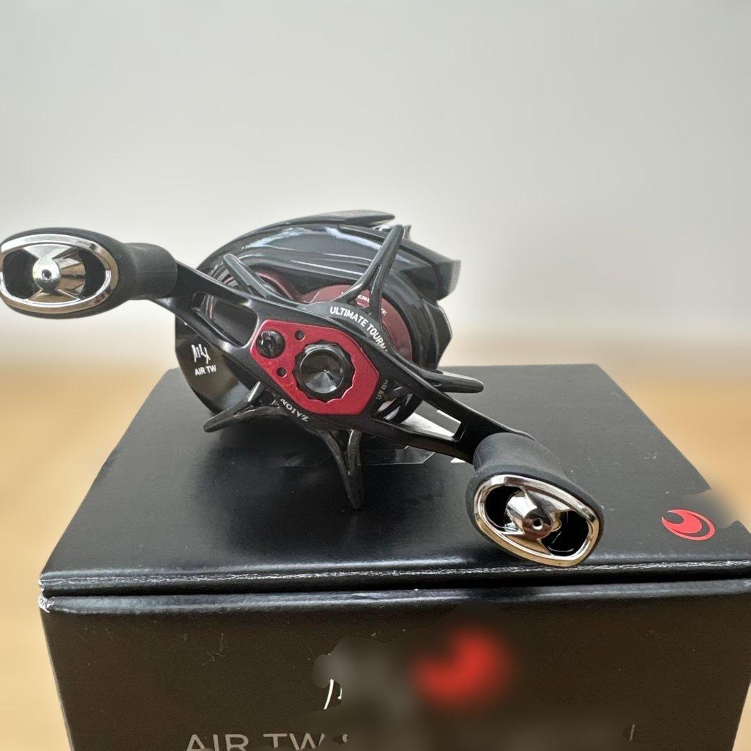 Daiwa 月下美人　AIR TW 8.5L ベイトリール 黒/赤