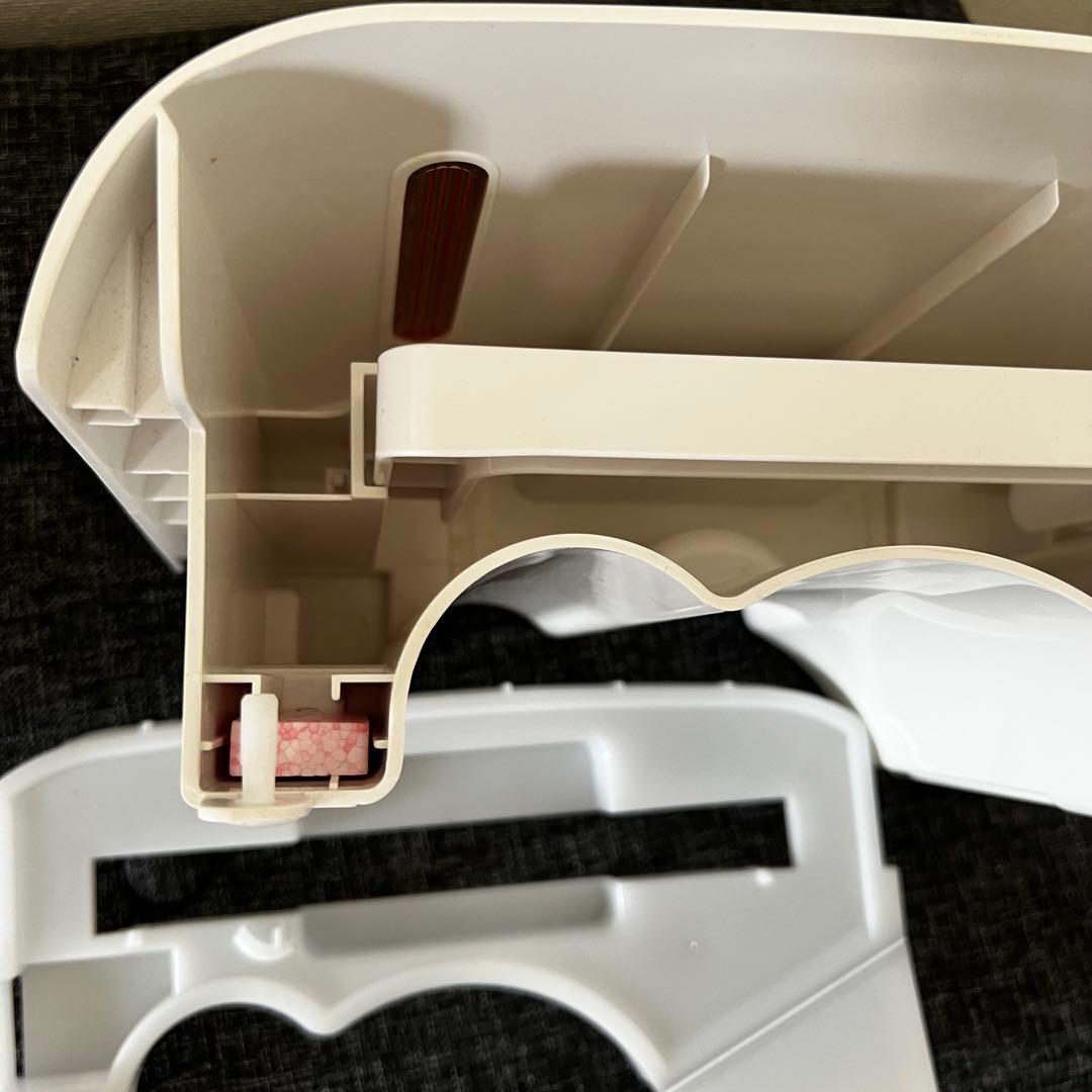 SHARP シャープ 除湿器 CV-E71-W 2016年製 2.5L 100V