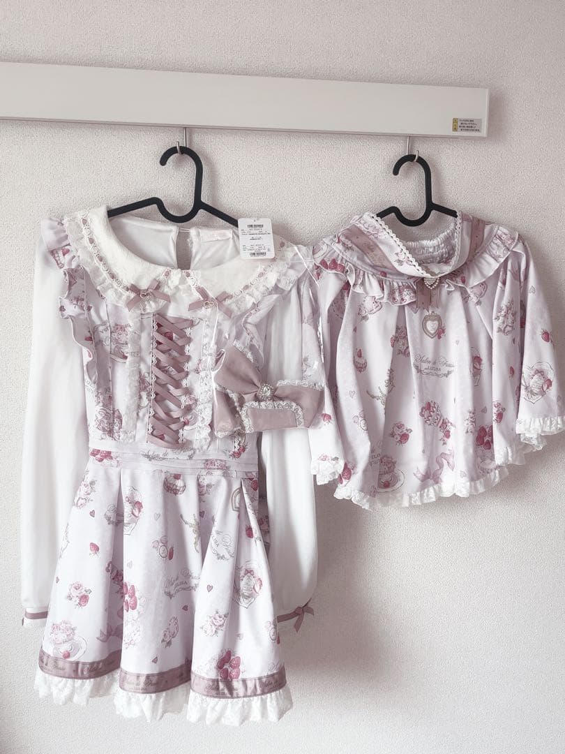 LIZLISA Salon de Fraise柄セットアップ - メルカリ