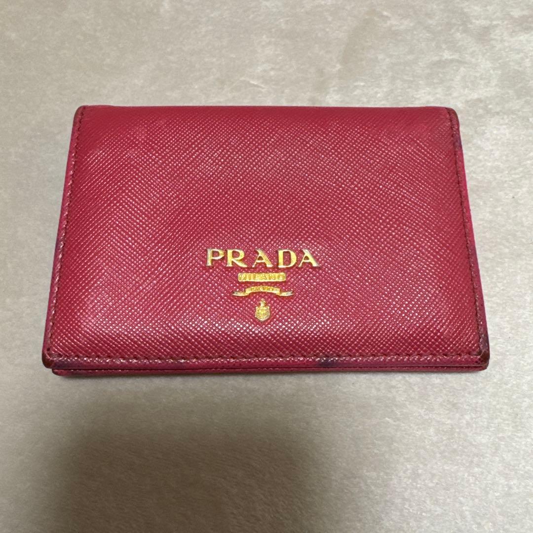PRADA サフィアーノレザー 名刺入れ 赤 - メルカリ