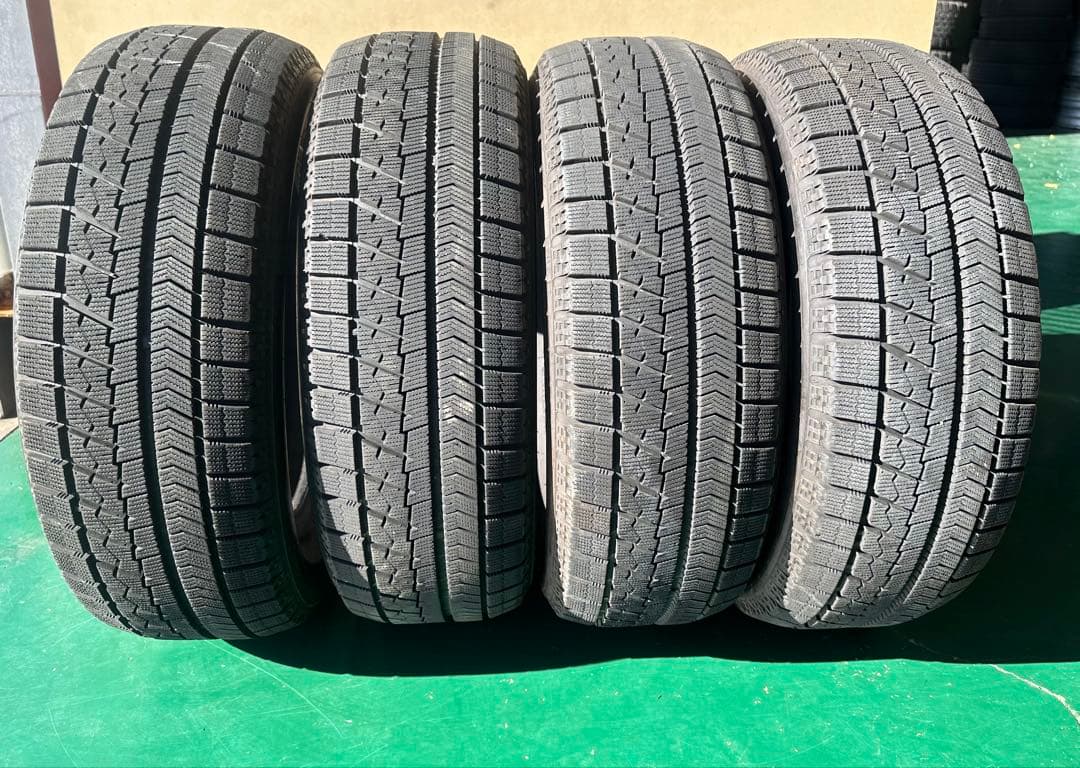 ブリヂストンBLIZZAK 215/60R16 VRX2 4本 BRIDGESTONE BLIZZAK VRX2 215/60R16 95Q | タイヤの通販 販売と交換
