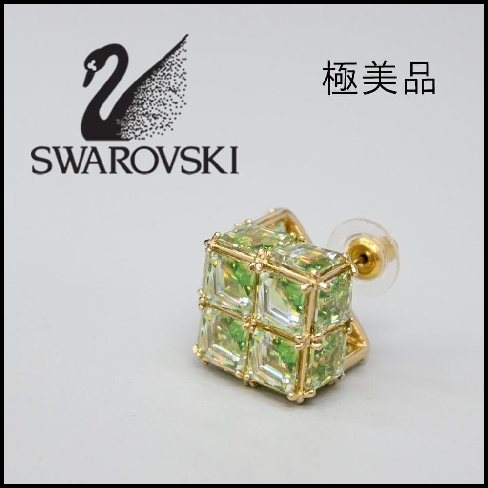 □ 46248★年 スワロフスキー ピアス 片耳 ライトグリーン クリスタル スワロフスキー クリスタル クリソライト ピアス 6mm グリーン 緑