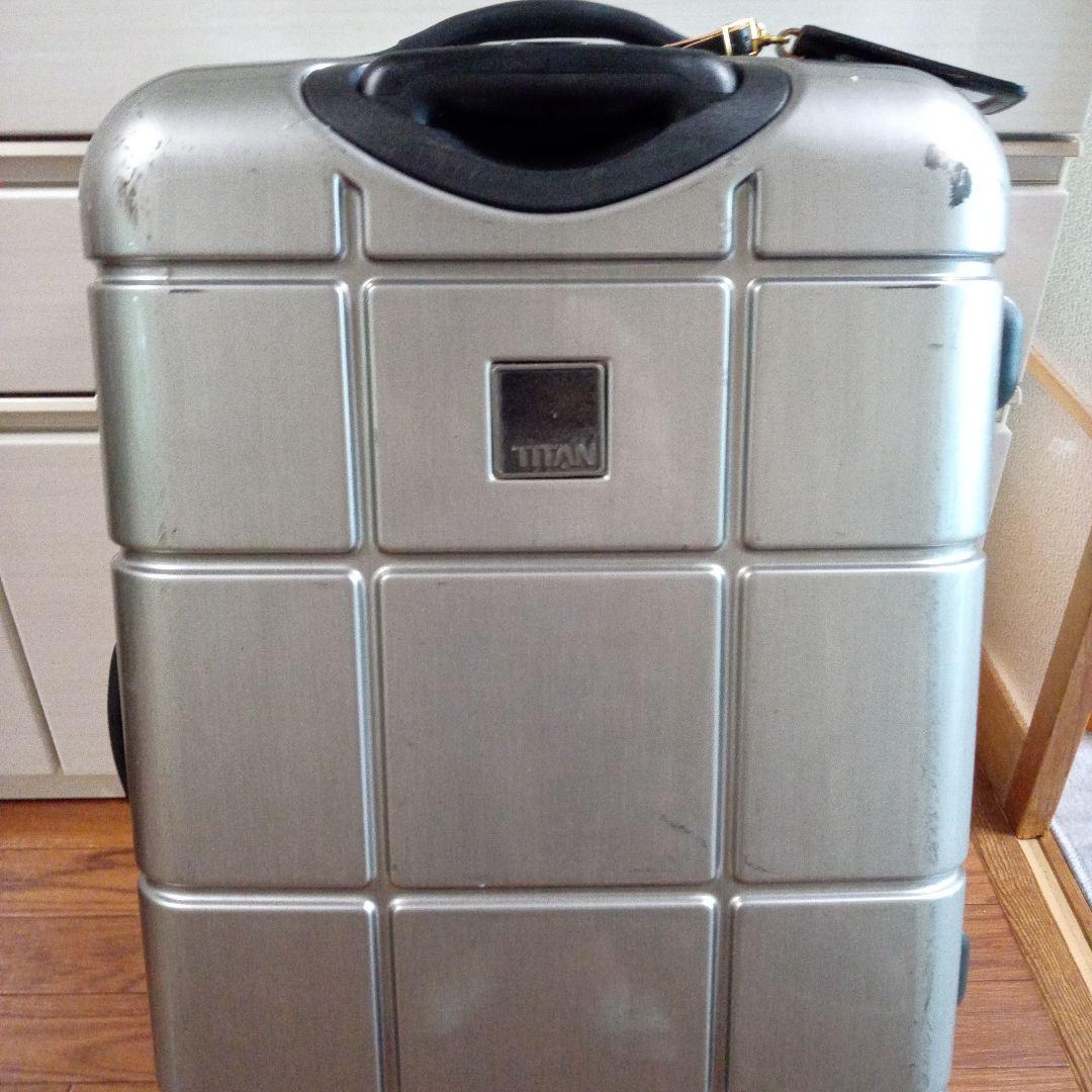 TITAN シルバーキャリーケース 中型 74L キャリーケース(シルバー)【eGift】|デジタルギフト・ソーシャルギフト