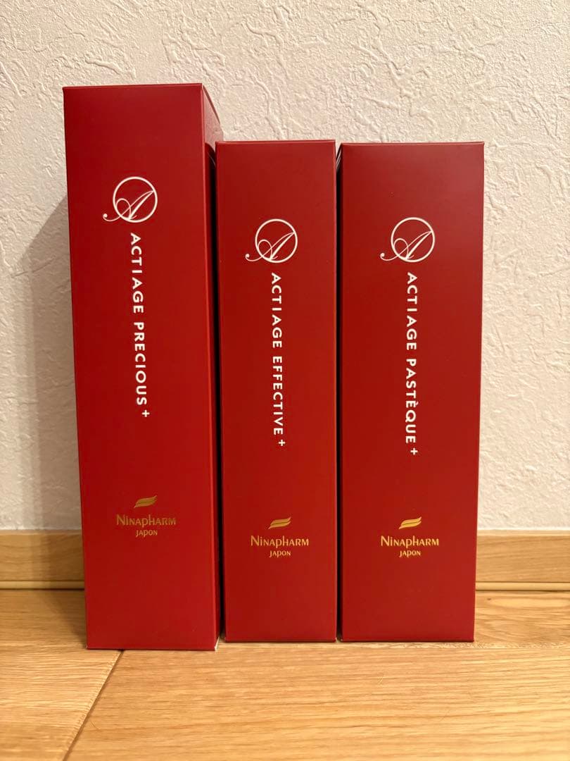 ニナファーム 赤シリーズ 3点セット 新品未使用 ニナファーム 赤シリーズ アクティアージュ3点セット 化粧水・美容液