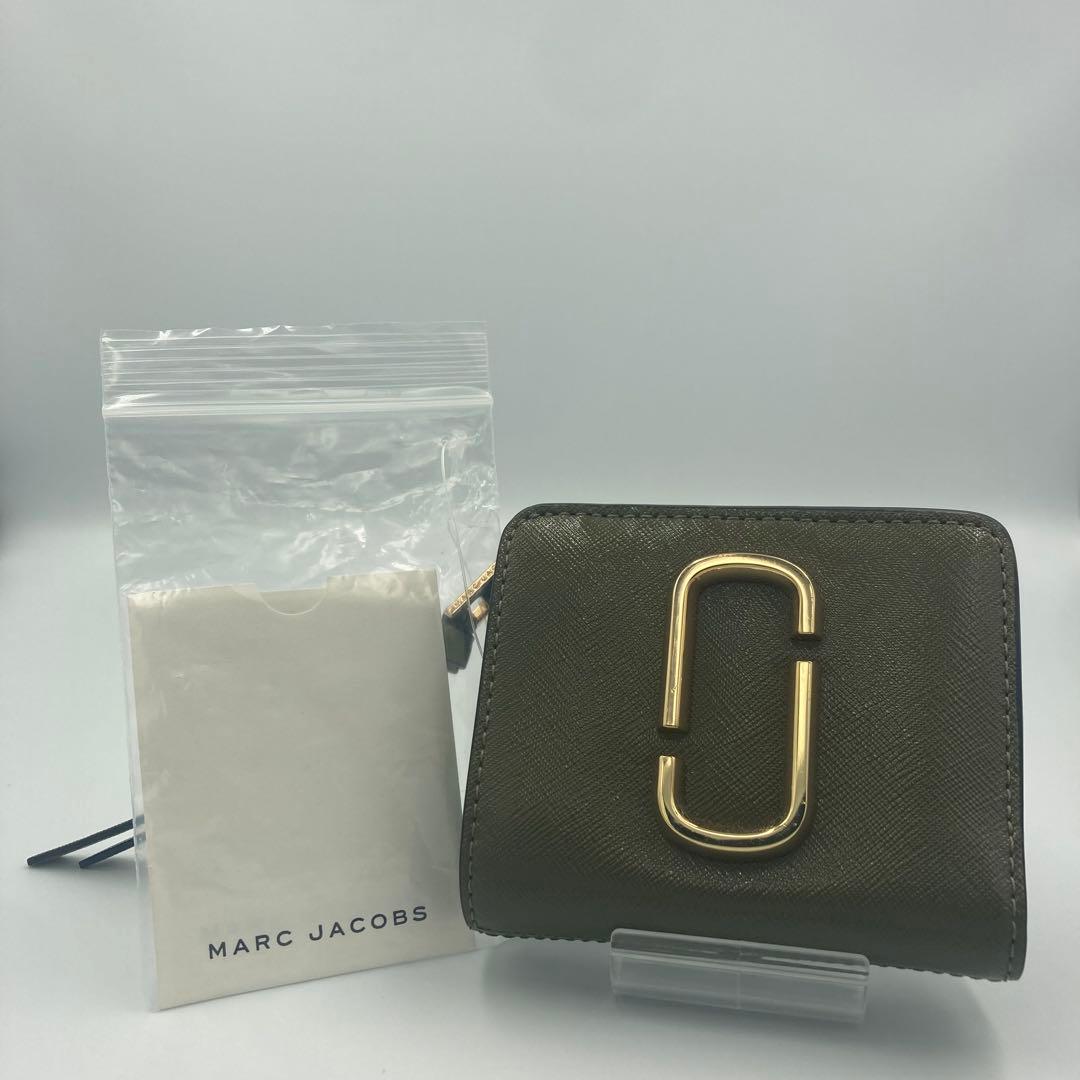 新品未使用】マークジェイコブス 二つ折り財布 グリーン 緑コンパクト