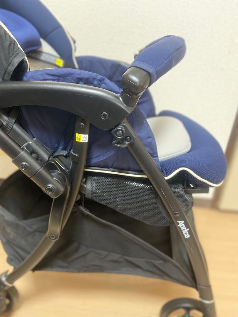 レインカバー付/ラクーナビッテクッション/1～36カ月/オート4輪