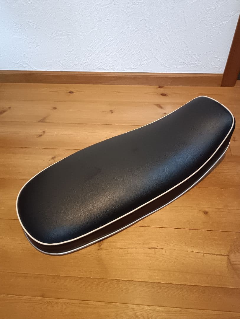 SR400 SR500　スティンキー製ダブルシート パーツ｜カスタムハウススティンキー（ヤマハSR400/500）