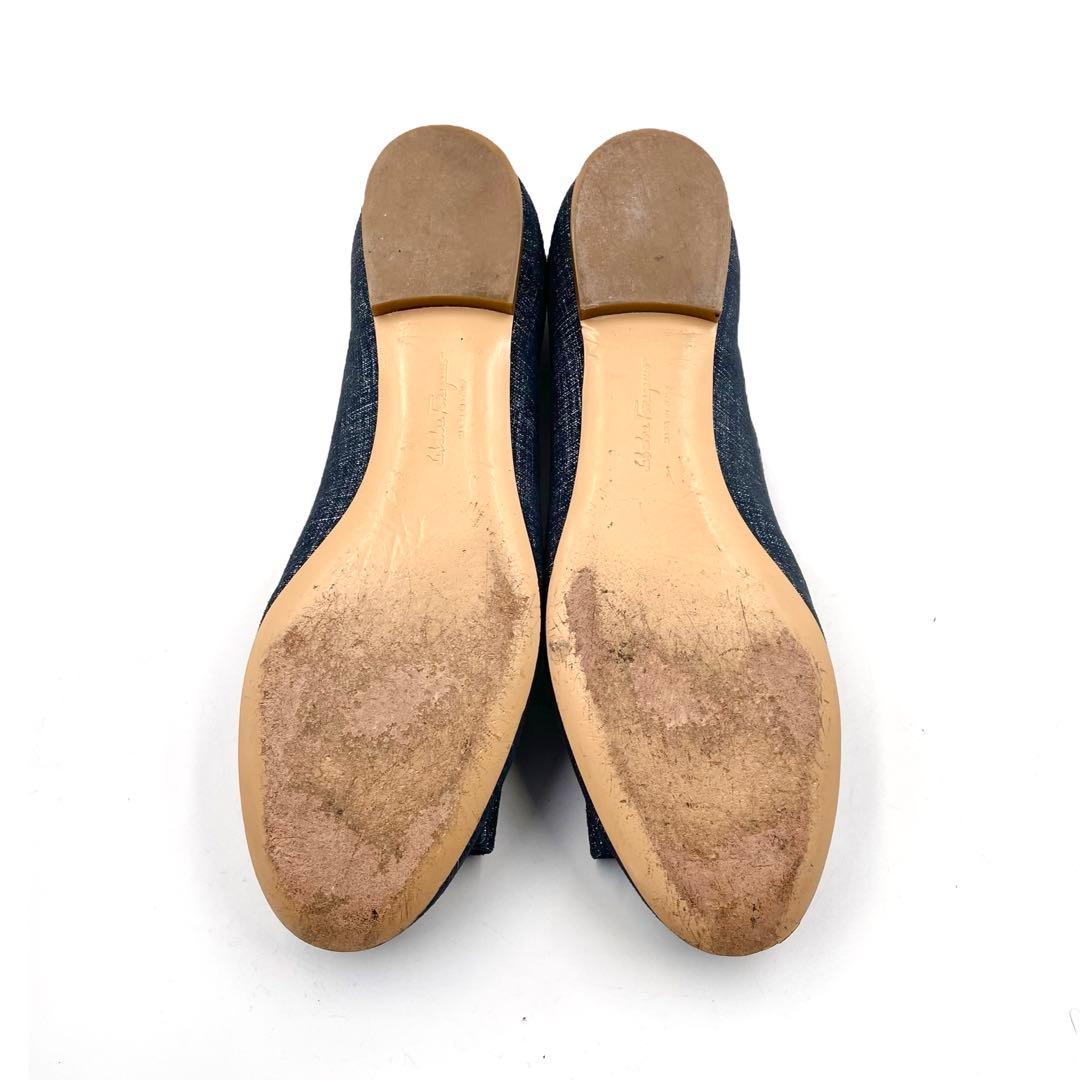 《超美品》フェラガモ ヴァラ デニム シルバー金具 インディゴ ブルー 保存袋