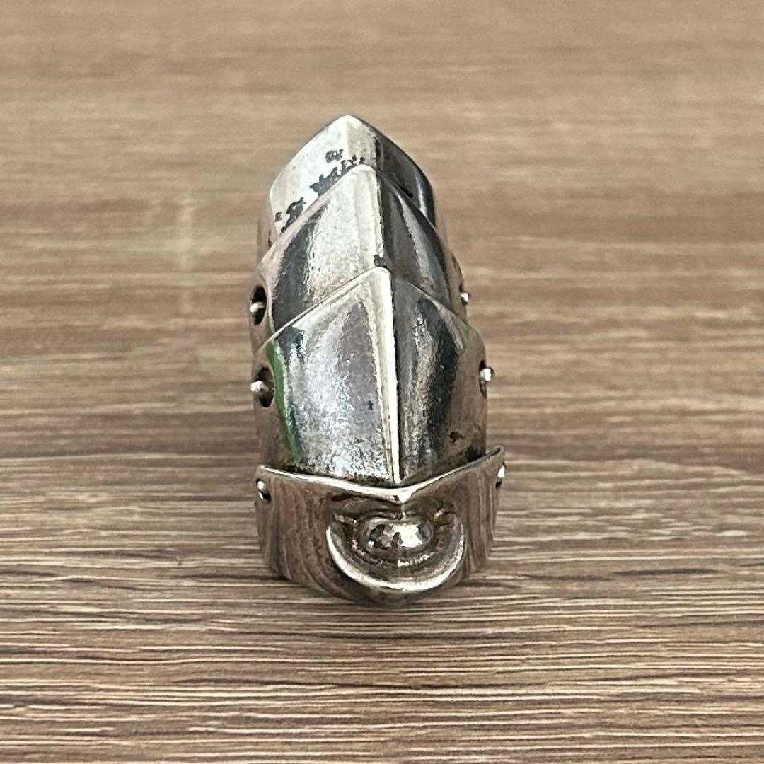 希少】旧型 Vivienne Westwood アーマーリング XS - メルカリ