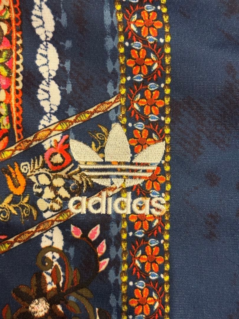 希少 アディダス×ファーム コラボ トラックジャケット 花柄 ボタニカル
