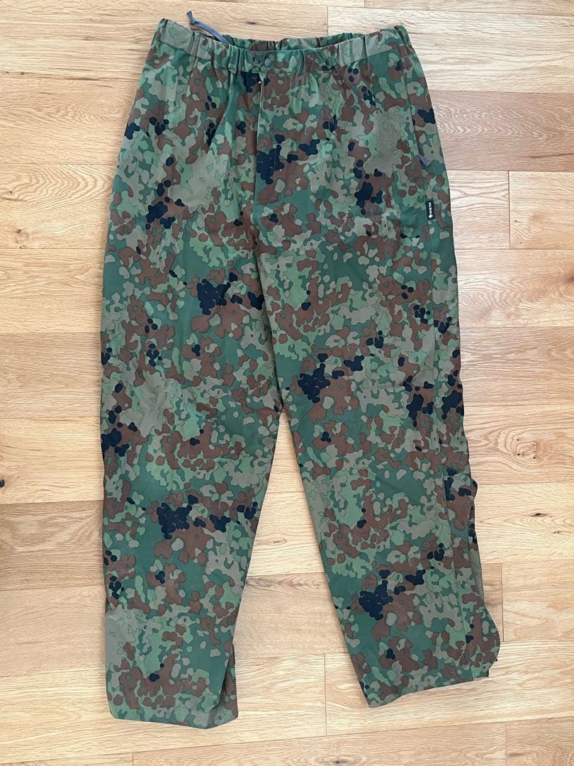 モンベルゴアテックス カモワッチレインスーツ Lサイズ 自衛隊迷彩ゴア