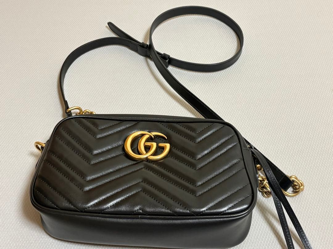 【ＭＯＭ*さま専用】GUCCI GGマーモント ショルダーバック Gucci GGマーモント ショルダーバッグ ミニ | ブラック | FARFETCH JP