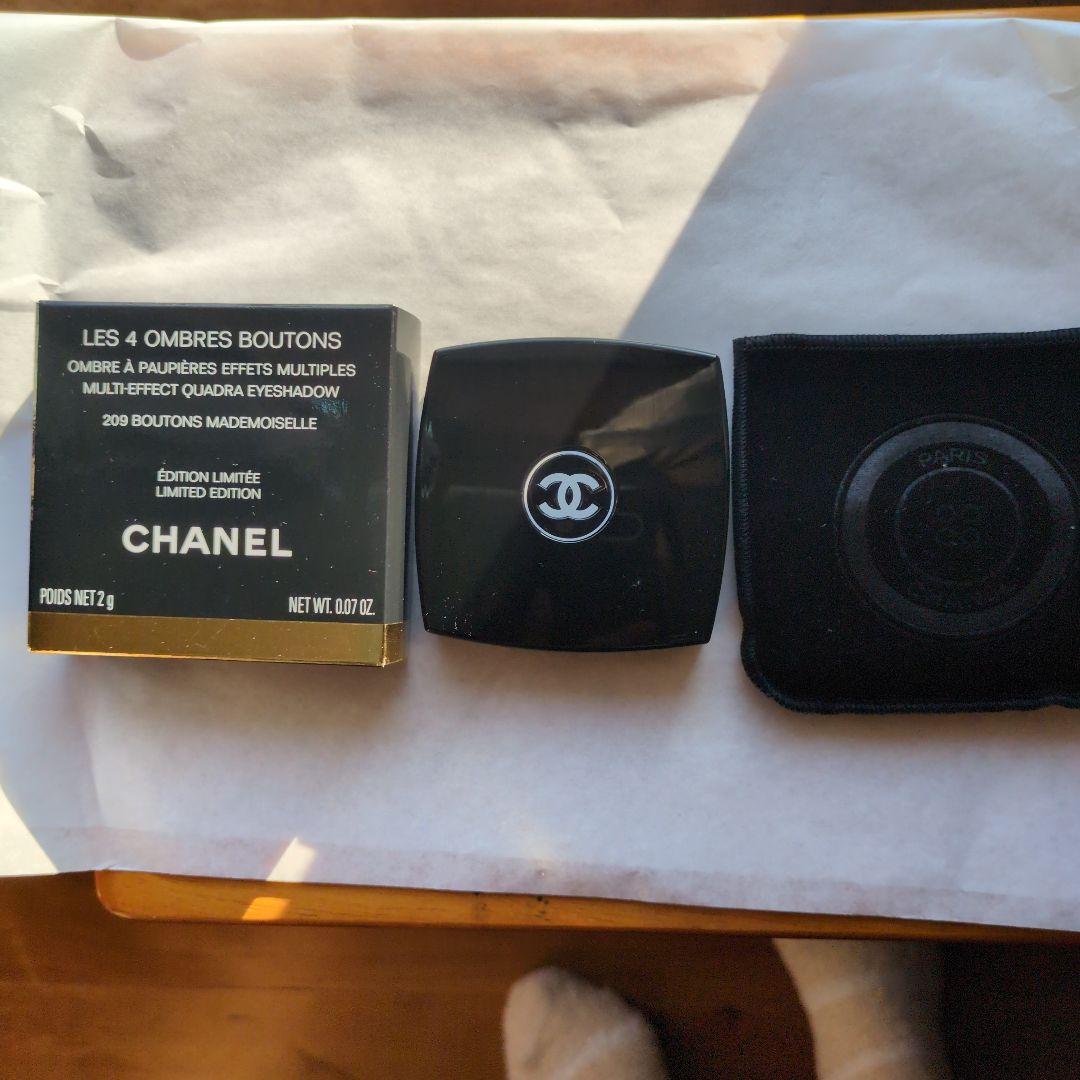 限定品✨️】CHANEL レキャトルオンブルブトン 209 ブトンマドモアゼル