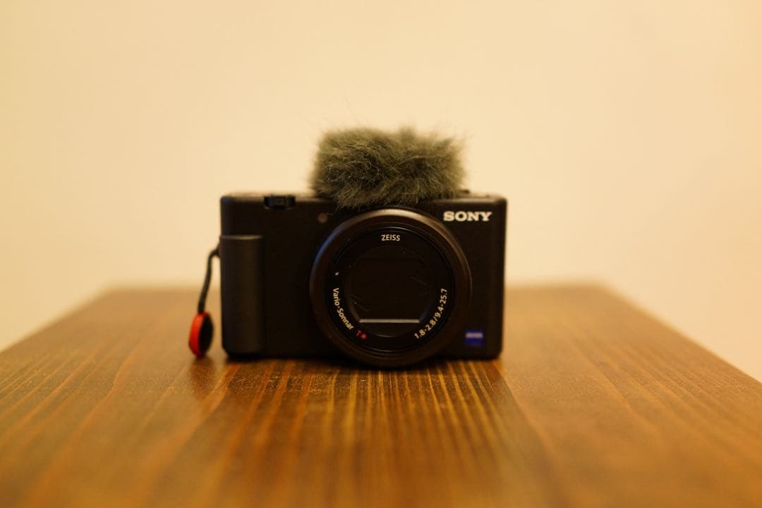 デジタルカメラ SONY VLOGCAM ZV-1 レンタル] ソニー VLOGCAM ZV-1 コンパクトデジタルカメラ - Rentio