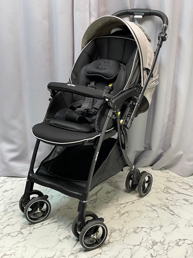 アップリカ ラクーナ クッション フリー プラス AB 2023年モデル