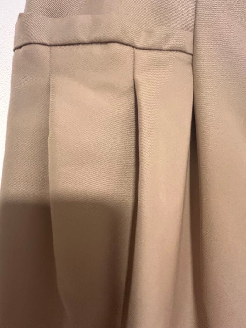新品未使用タグ付T. japan tuck chino pants-38ベージュ - メルカリ