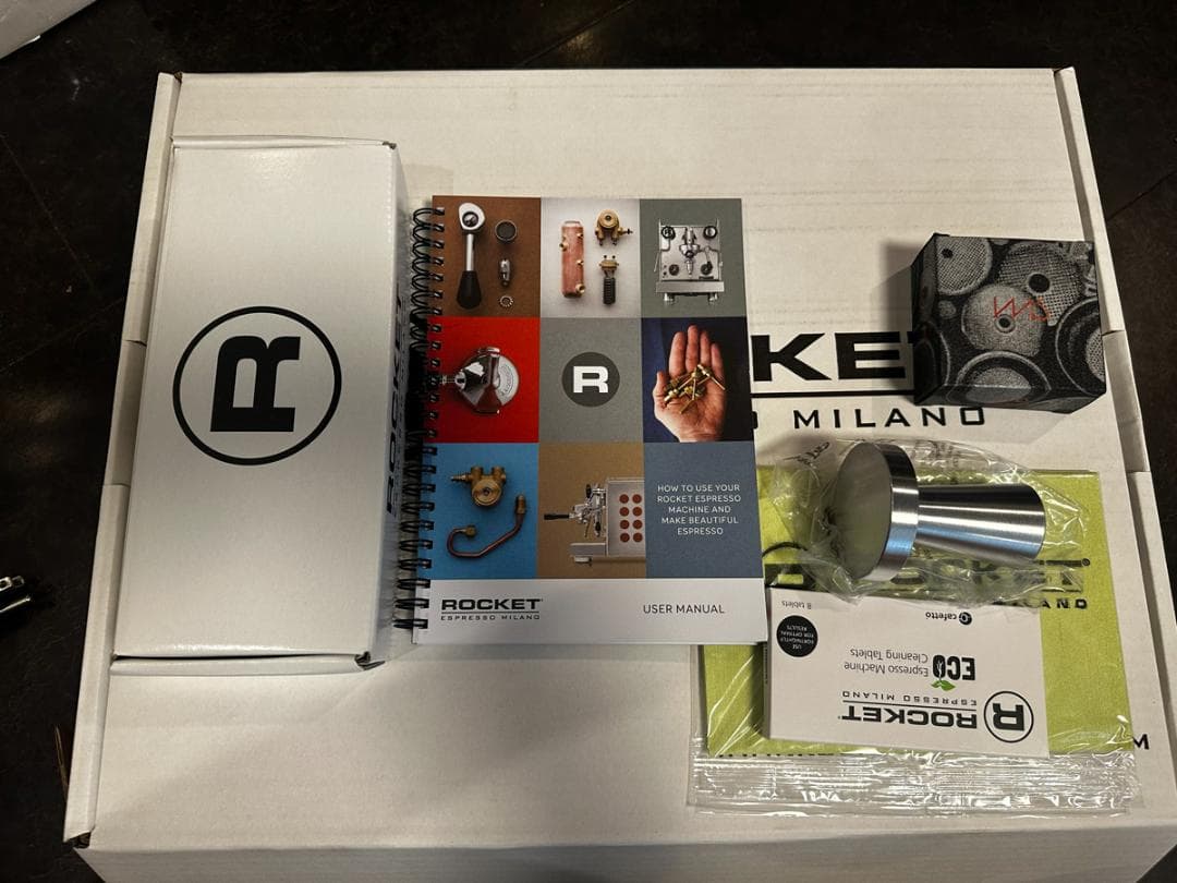 ROCKET APPARTAMENTO ロケット アパルトメント おまけ多数 - メルカリ