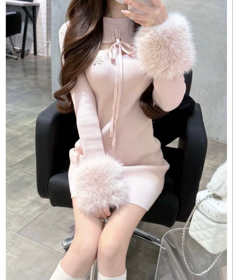 Lumignon Fur cuff ribbon knit onepiece - メルカリ