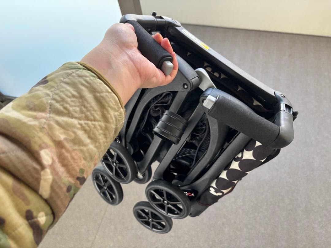 折りたたみベビーカー“ポキット”ベルメゾン限定のディズニー柄　廃盤